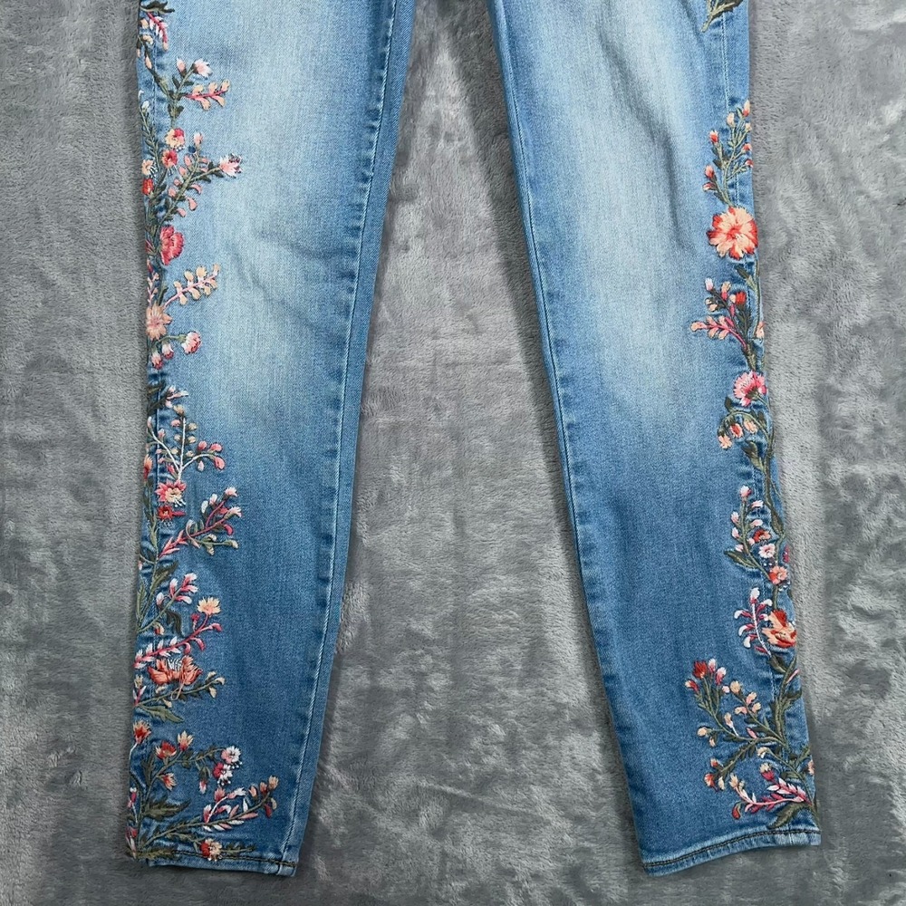 Driftwood Jackie Skinny Jeans Womens 26 Floral Embroidered Blue Stretch Denim - Picture 3 of 12